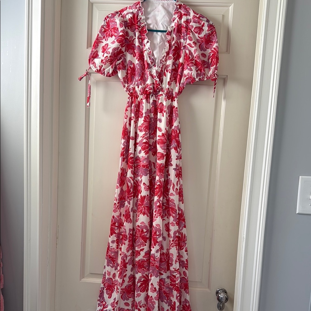 SHEIN Red and White Floral Maxi Dress